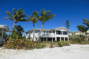 Mid-Island Beach House by Kathy Nesbit Vacations